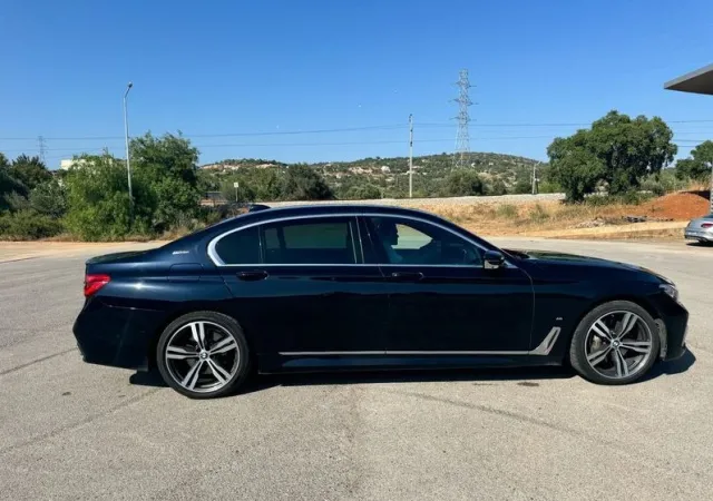 BMW i7 2024 - صورة 1