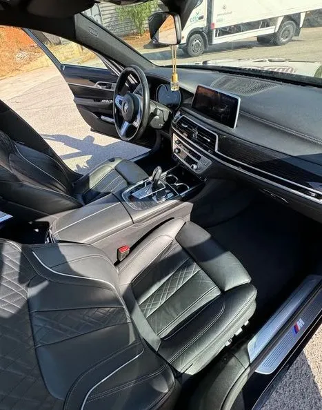 BMW i7 2024 - صورة 4